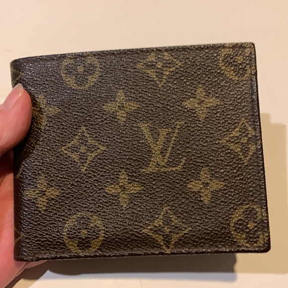 Louis Vuitton Mens Wallet - Picture 8 of 12
